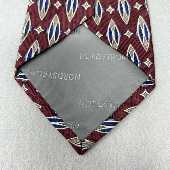 Robert Talbott Nordstrom 100% Silk Mens Tie Necktie Red/Blue Geometric 4 x 58 - Picture 5 of 9